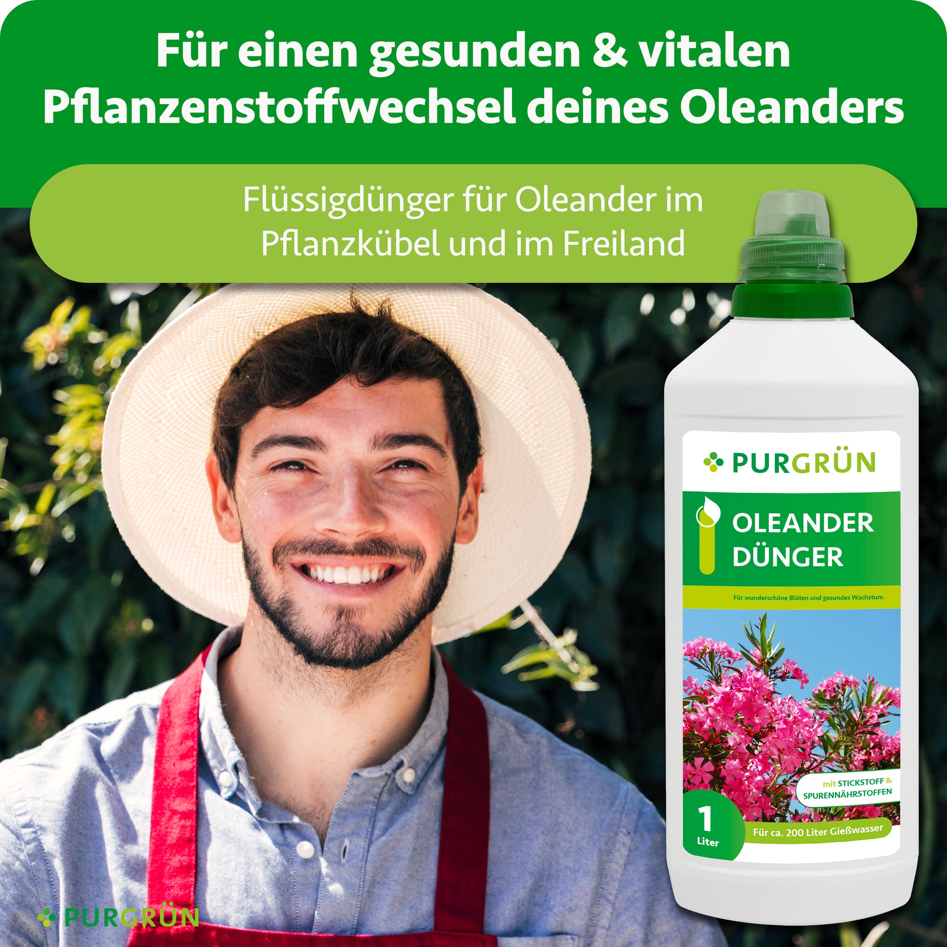 Ein lächelnder Mann in roter Schürze steht neben dem Purgrün Oleander-Dünger 1 Liter, Flüssigdünger für üppige Oleanderblüte und Vitalität, ideal für die optimale Pflege im Topf oder im Freiland.