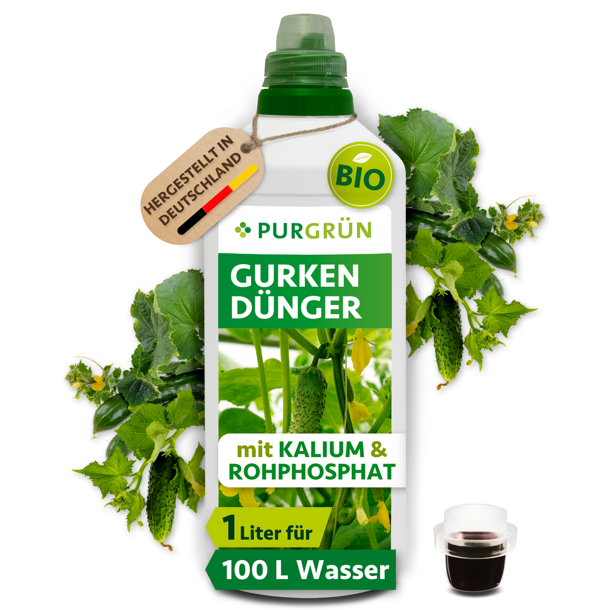 Purgrün Bio-Gurkendünger, 1-Liter-Flasche für ca. 100 Liter Gießwasser, mit Dosierkappe und Gurkenpflanzen.